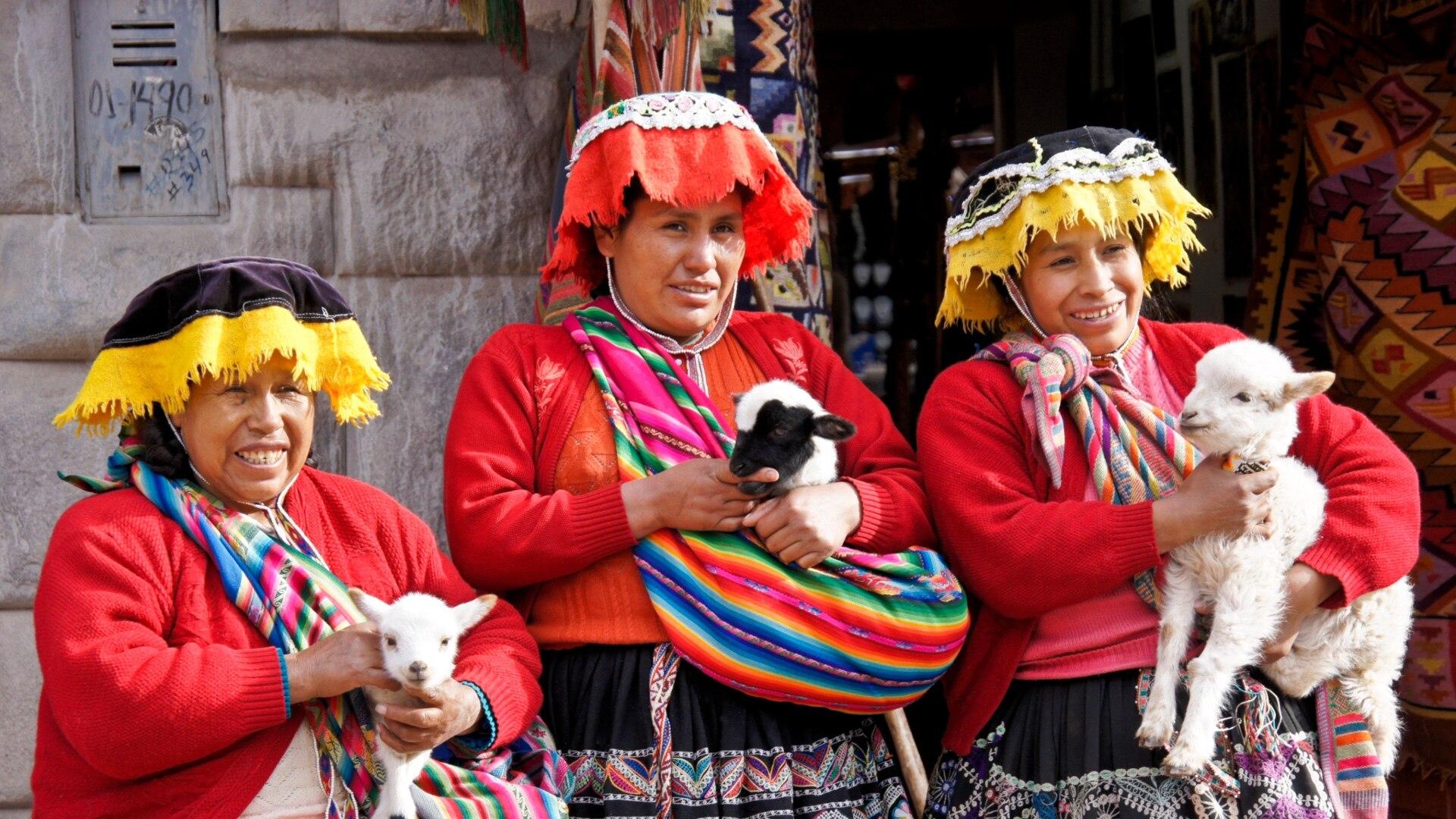 Peruvian women. 