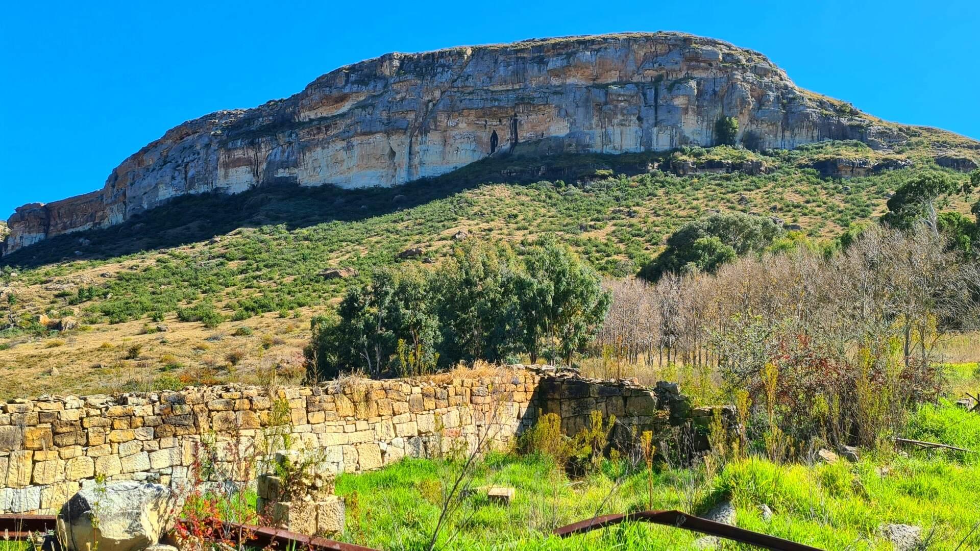 'Dwarsberg' Mountain (on Freestate farm close to the border of Lesotho, South Africa)